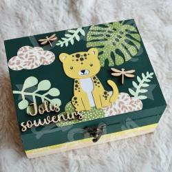 Boite à trésors en bois avec Panthere pour souvenirs d enfant