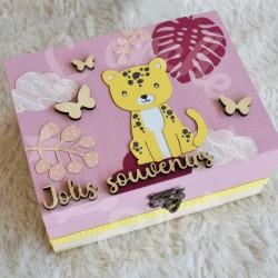 Boite à trésors en bois pour souvenirs d enfant décor Panthère