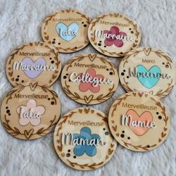 Magnet en bois personnalisé a offrir fleur ou coeur