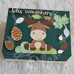 Cadeau de naissance Renne en foret composé d'une tirelire, d'une boite à dents et d'une boite a trésors