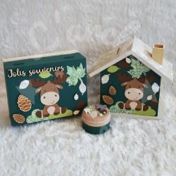 Cadeau de naissance Renne en foret composé d'une tirelire, d'une boite à dents et d'une boite a trésors