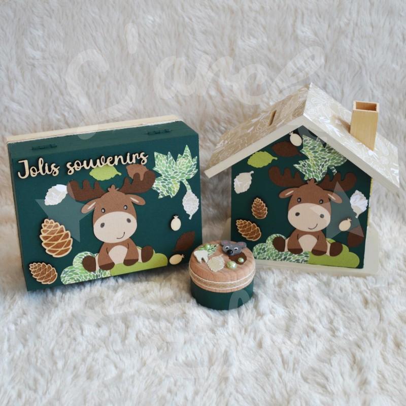 Cadeau de naissance Renne en foret composé d'une tirelire, d'une boite à dents et d'une boite a trésors