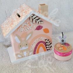 Tirelire lapin et arc en ciel en bois pour enfant a personnaliser