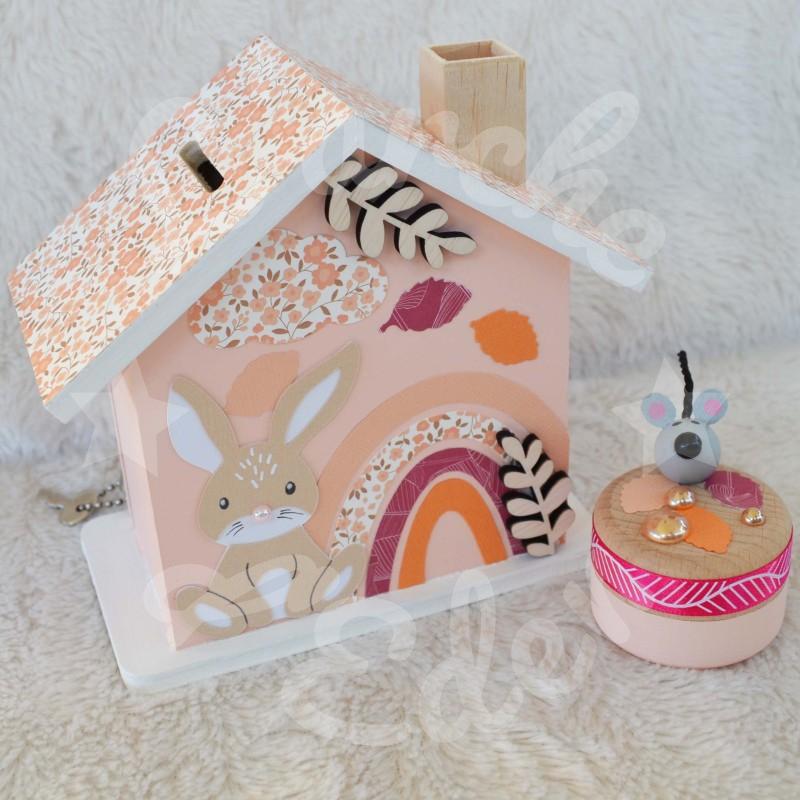 Tirelire lapin et arc en ciel en bois pour enfant a personnaliser