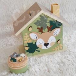Tirelire cerf et decor de la foret personnalisée au prénom de l'enfant