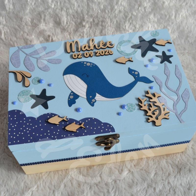 Boite à souvenirs de naissance personnalisée décoration baleine