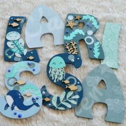 Prénom en bois pour décoration de chambre d'enfant ou cadeau de naissance avec baleine et animaux de la mer