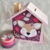 Tirelire biche et decor fleuri pour enfant a personnaliser